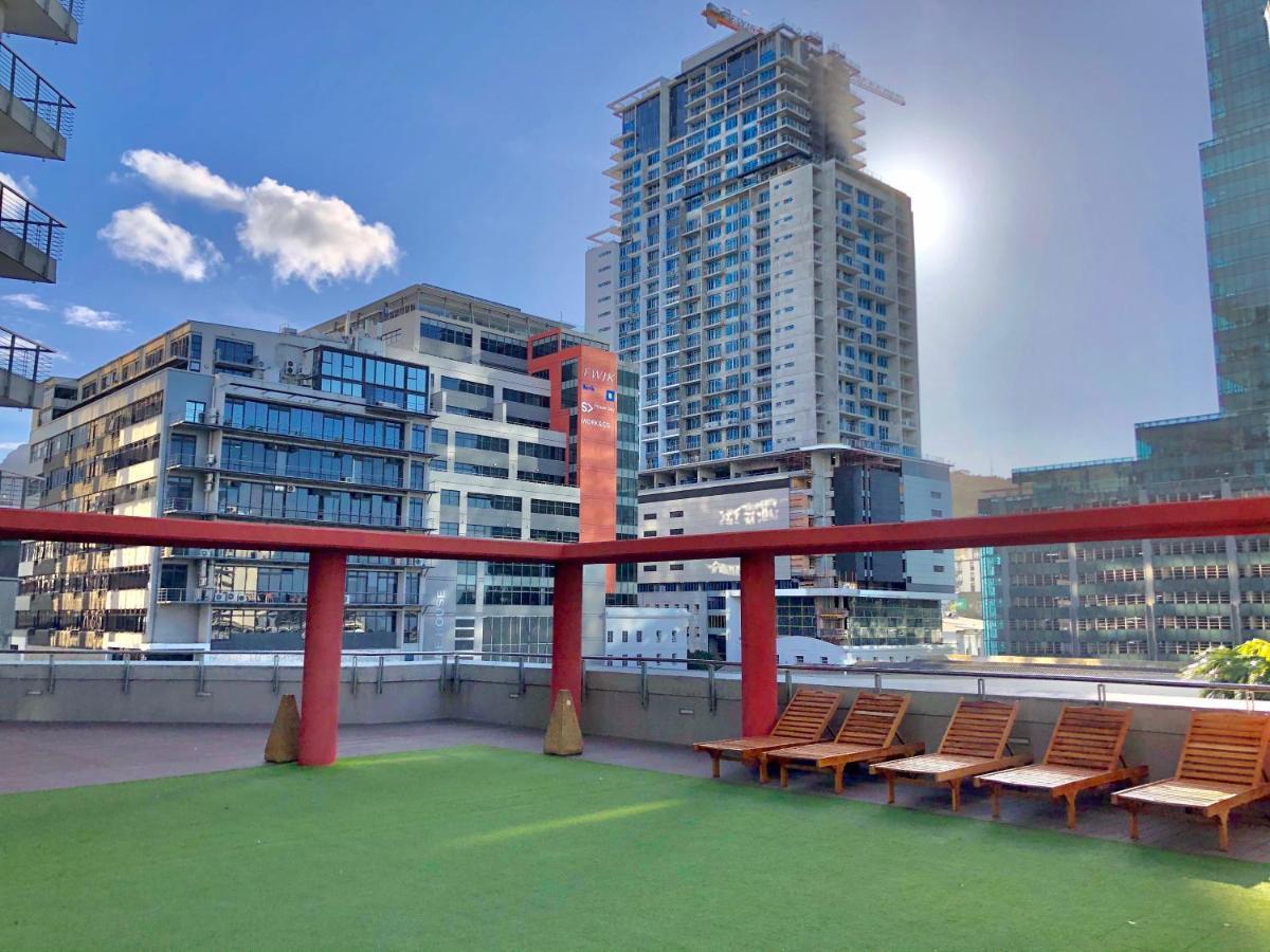 Icon Self Catering Apartment In Cape Town Near Waterfront And Cticc ภายนอก รูปภาพ