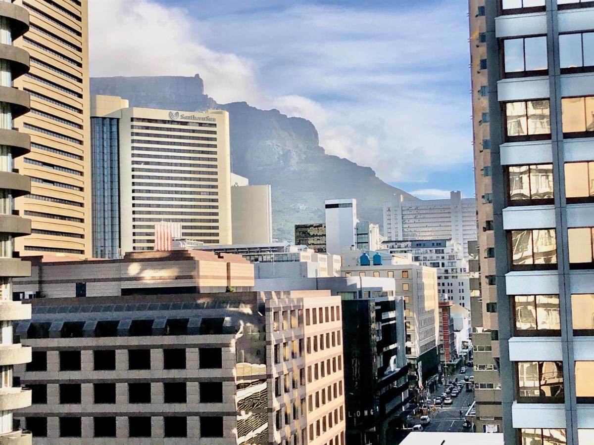 Icon Self Catering Apartment In Cape Town Near Waterfront And Cticc ภายนอก รูปภาพ