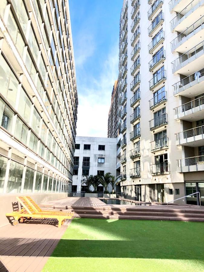 Icon Self Catering Apartment In Cape Town Near Waterfront And Cticc ภายนอก รูปภาพ